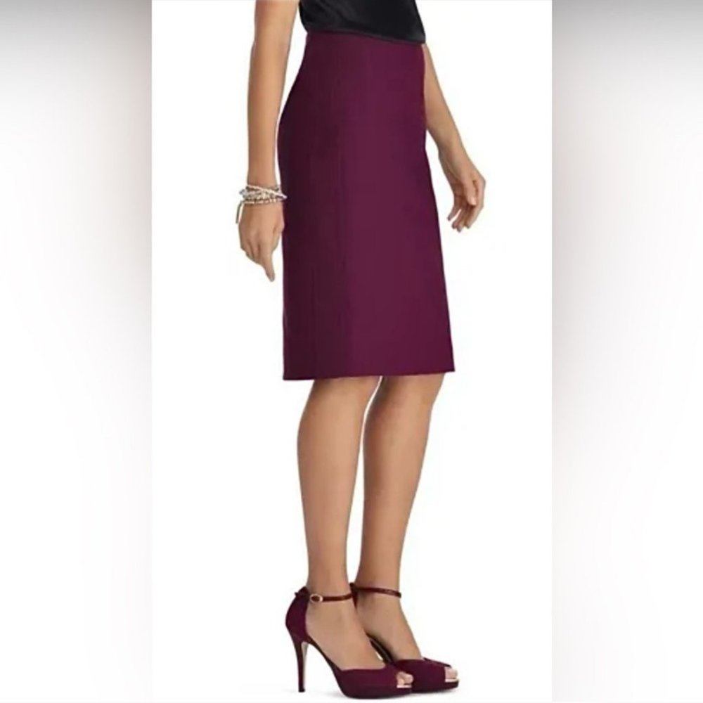 White House Black Market Women's Perfect Form Knee-Length Pencil Skirt Plum 8